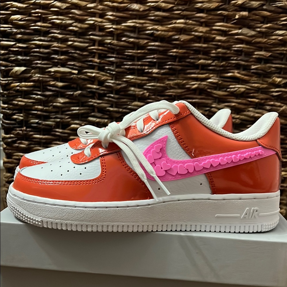 Nike Orange and Pink Sneakers Vibrant Style